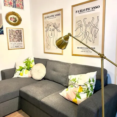 Art Near Skadarliјa شقة بلغراد